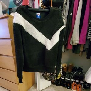 PONY Color Block BLKWHT Sherpa Pullover